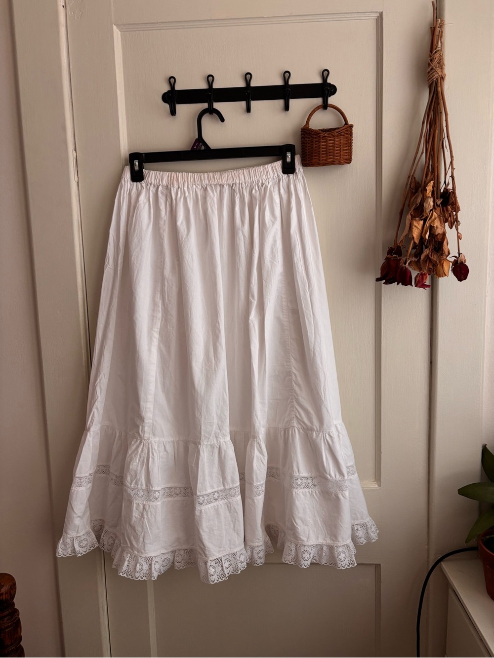 Vintage white cotton skirt